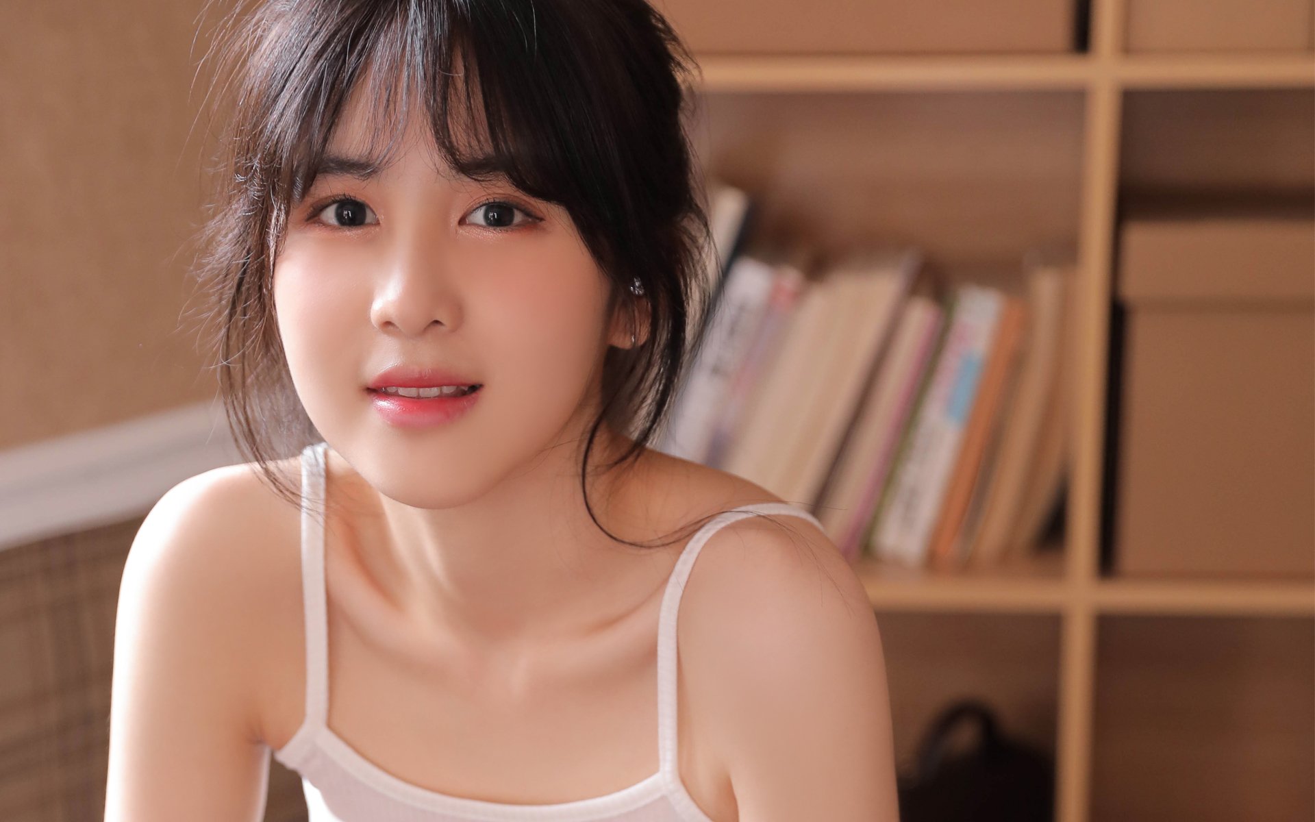 【亚伦·诺拉的全能表现】投打皆精彩助球队获胜,诺拉 艾伦