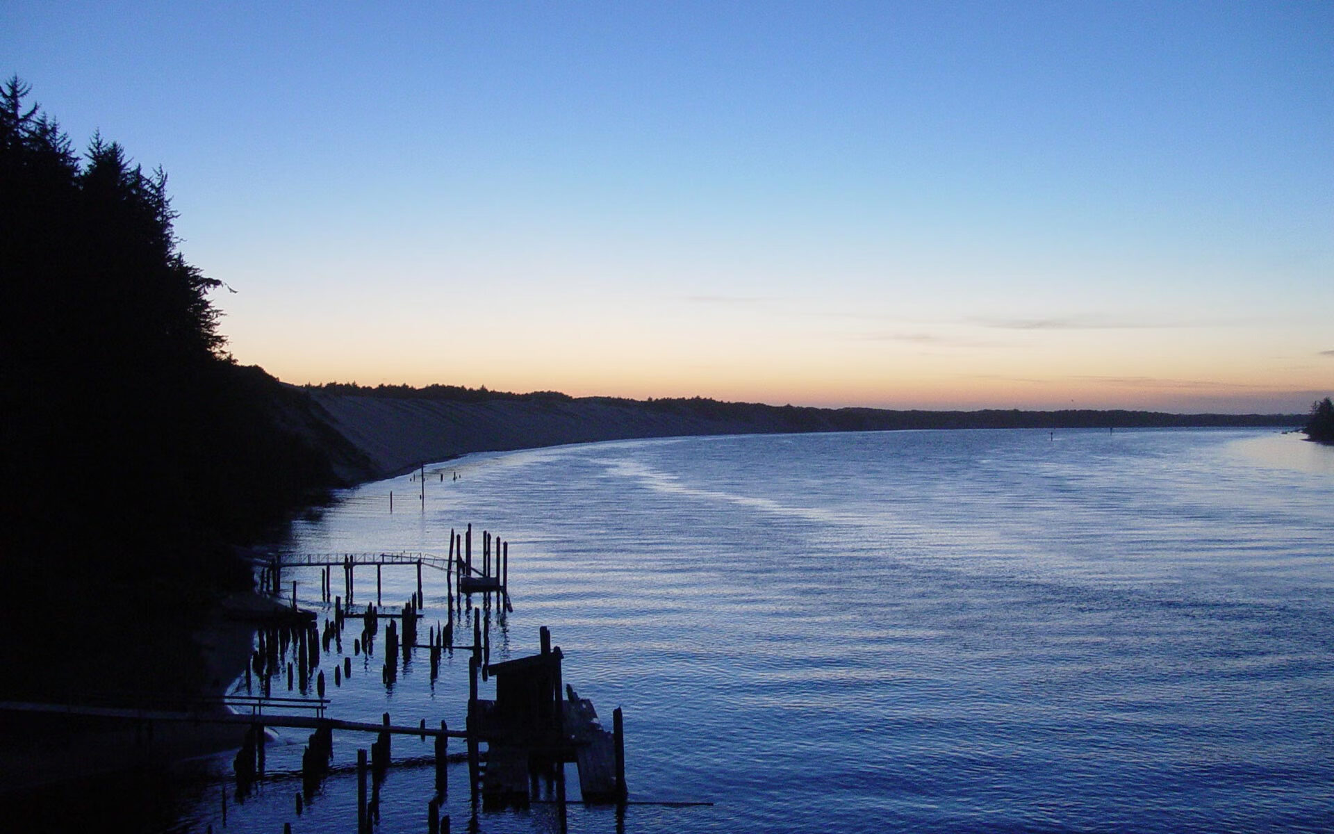 中国男足在巴黎奥运会比赛中以3-1击败巴西,北京奥运会男足中国vs巴西